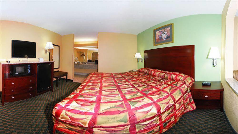 Rodeway Inn & Suites New Orleans Dış mekan fotoğraf